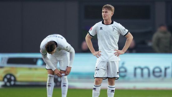 LIVE | ADO op achterstand tegen Almere City (1-0) Home