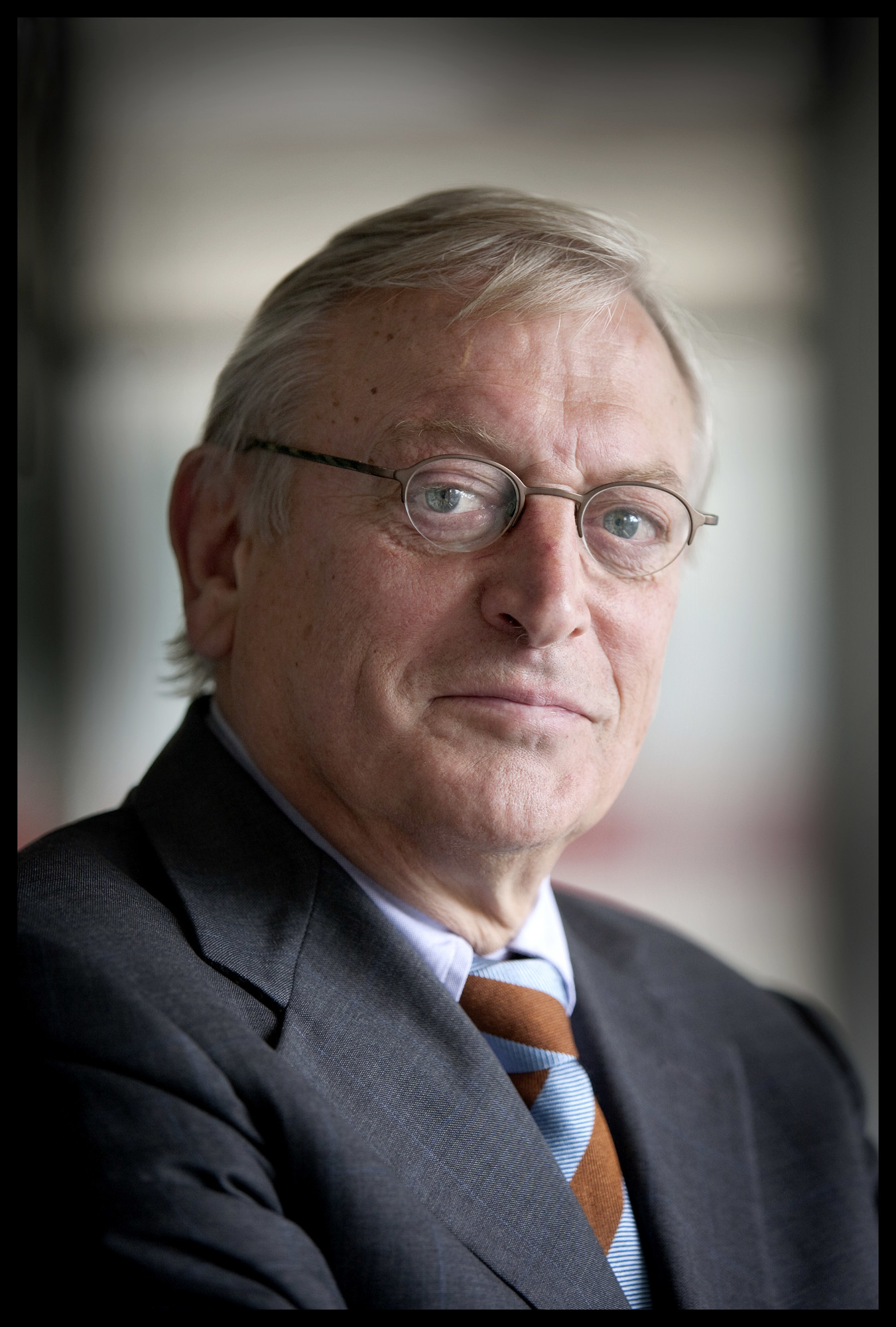 Oud-commissaris Wim van Gelder (84) overleden: een vernieuwer die Zeeland naar buiten wilde laten kijken