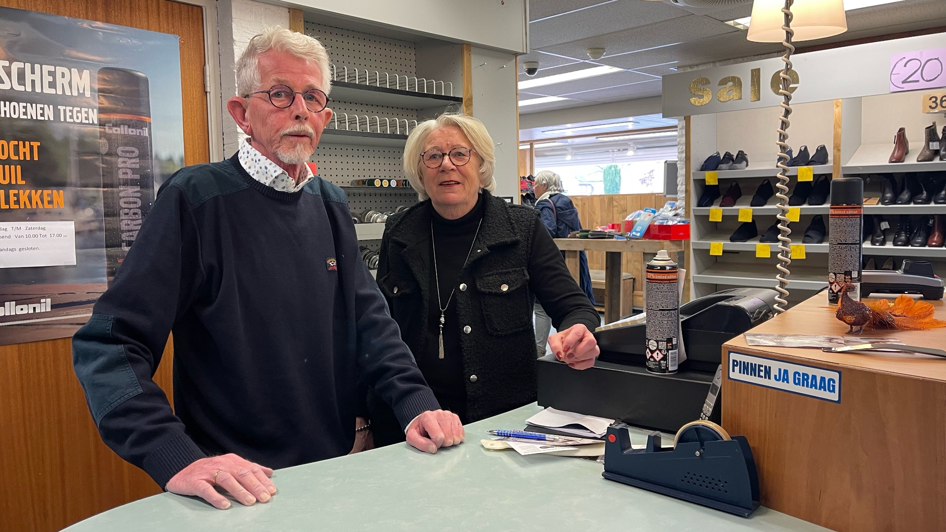 Onstwedde neemt afscheid van schoenenwinkel Meijer s Schoenen