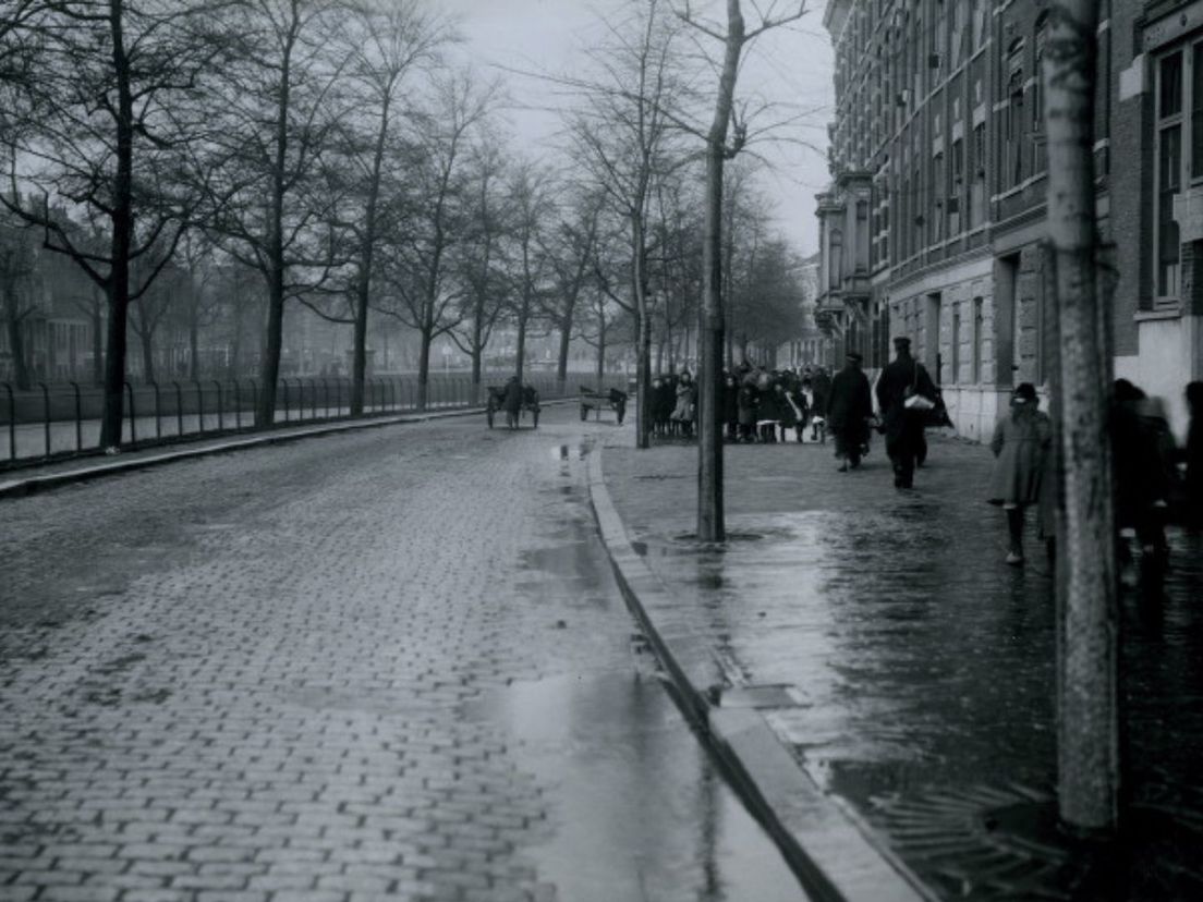 De Crooswijksesingel een paar jaar voor de oorlog