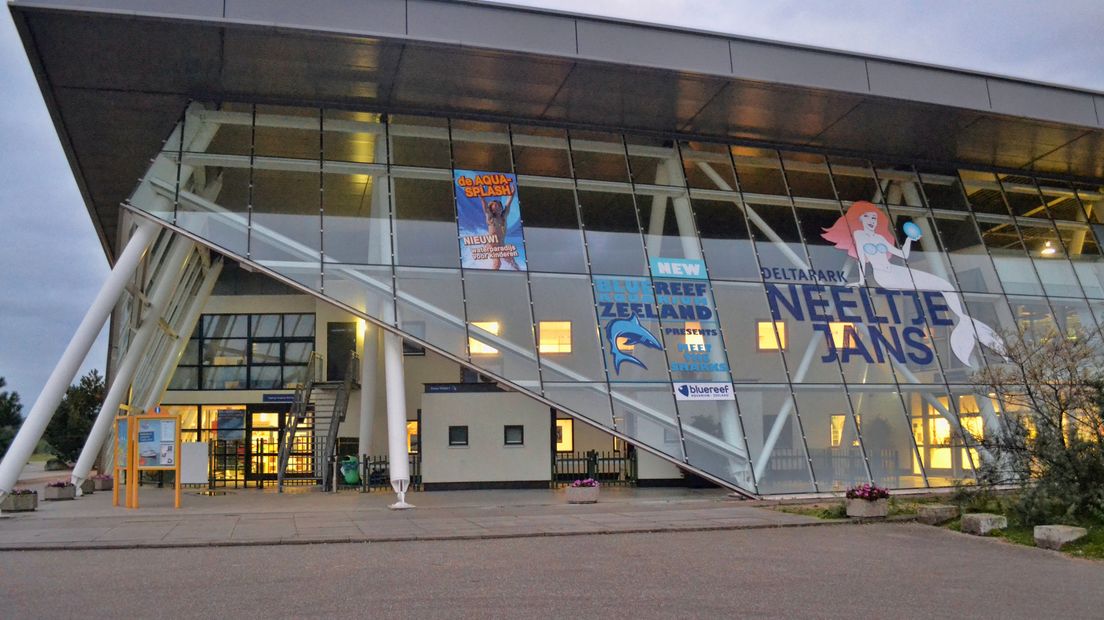 Hoofdingang van Deltapark Neeltje Jans