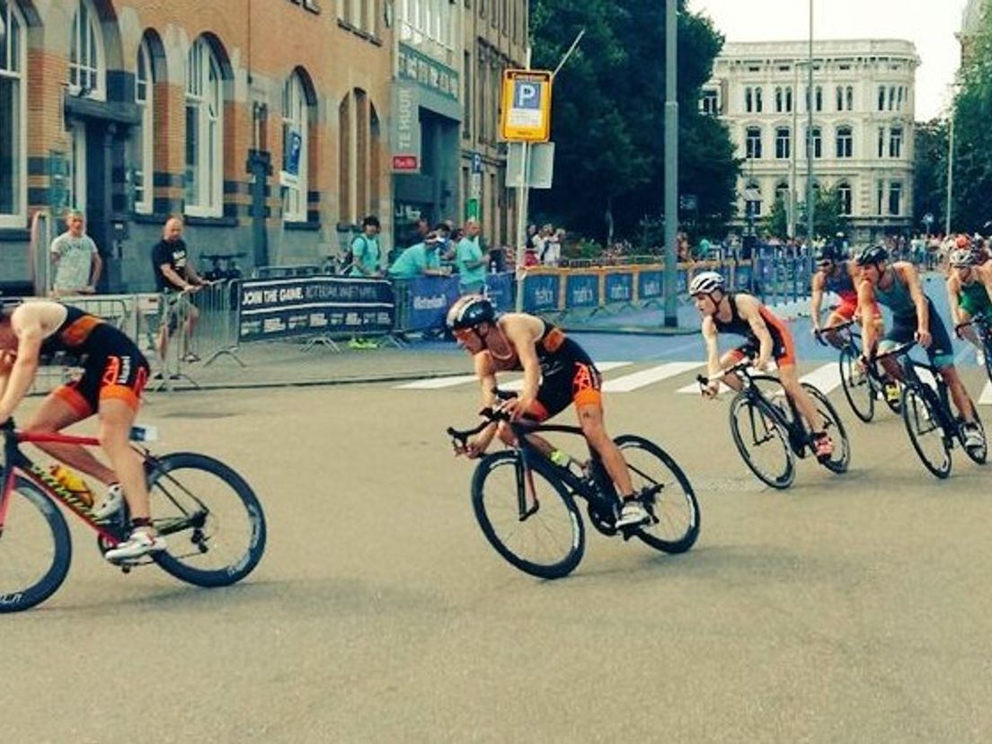 Internationaal toptriathlon in Rotterdam