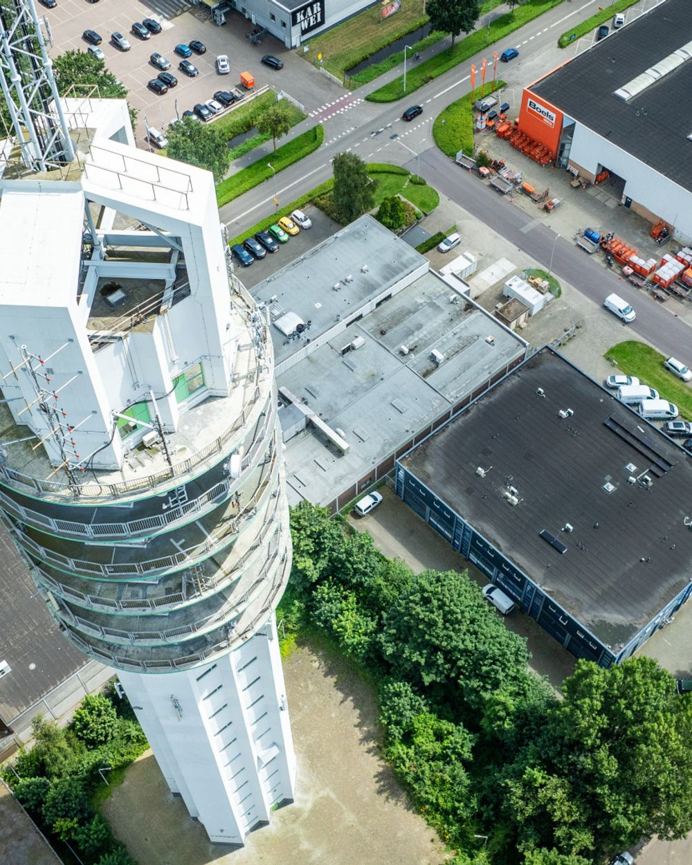 mast-op-135-meter-hoogte-moet-worden-vervangen-iets-laten-vallen-is