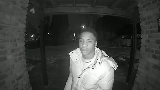 Familie ziet via deurbelcamera hoe nepagent bij 97-jarige vrouw toeslaat