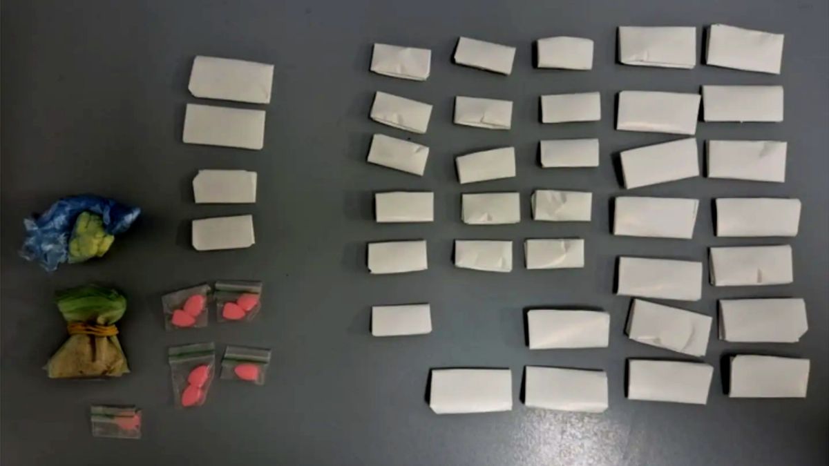 112-nieuws: Bewoner azc Ter Apel mishandelt beveiliger