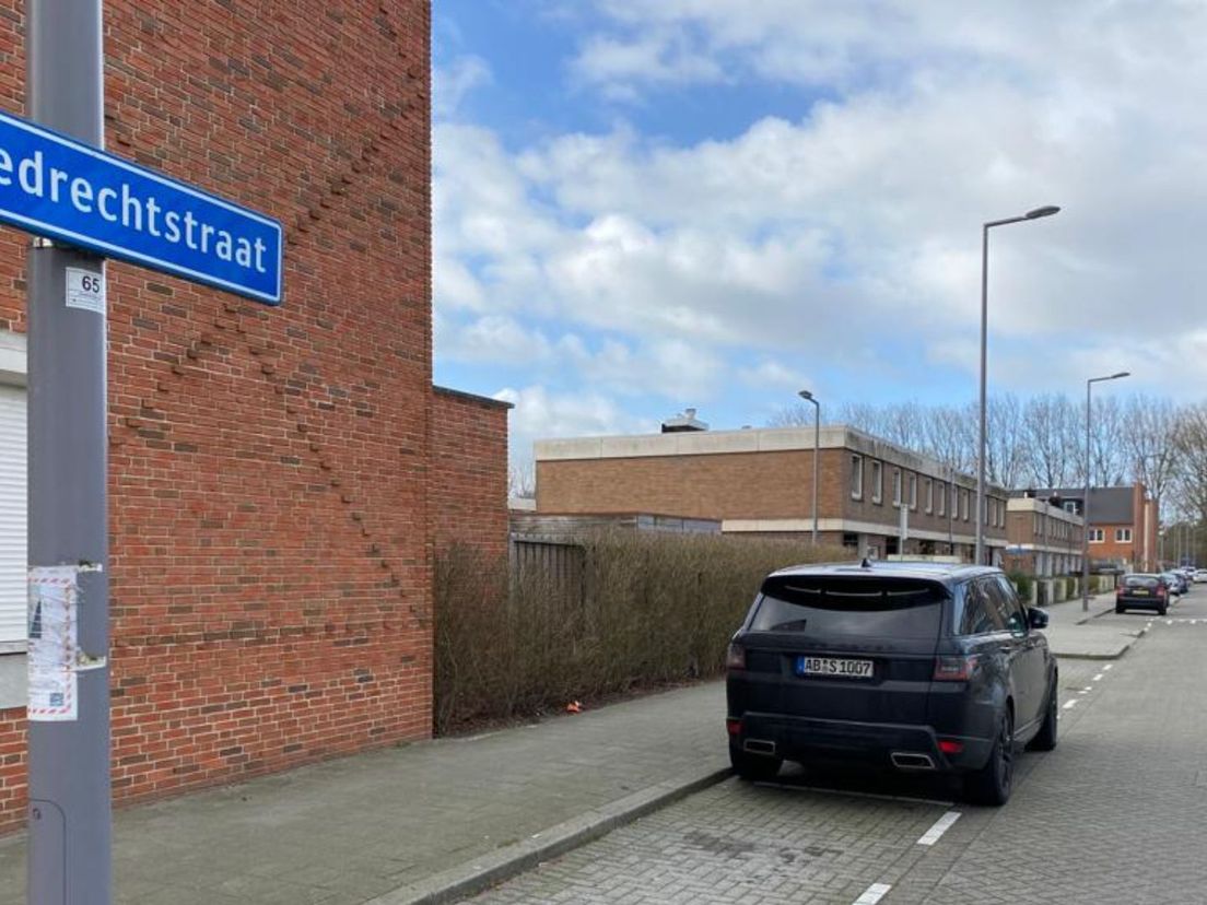 Het Rotterdamse initiatief om bij de bouw van de wijk alle straatnamen te vernoemen naar de door de watersnood getroffen dorpen