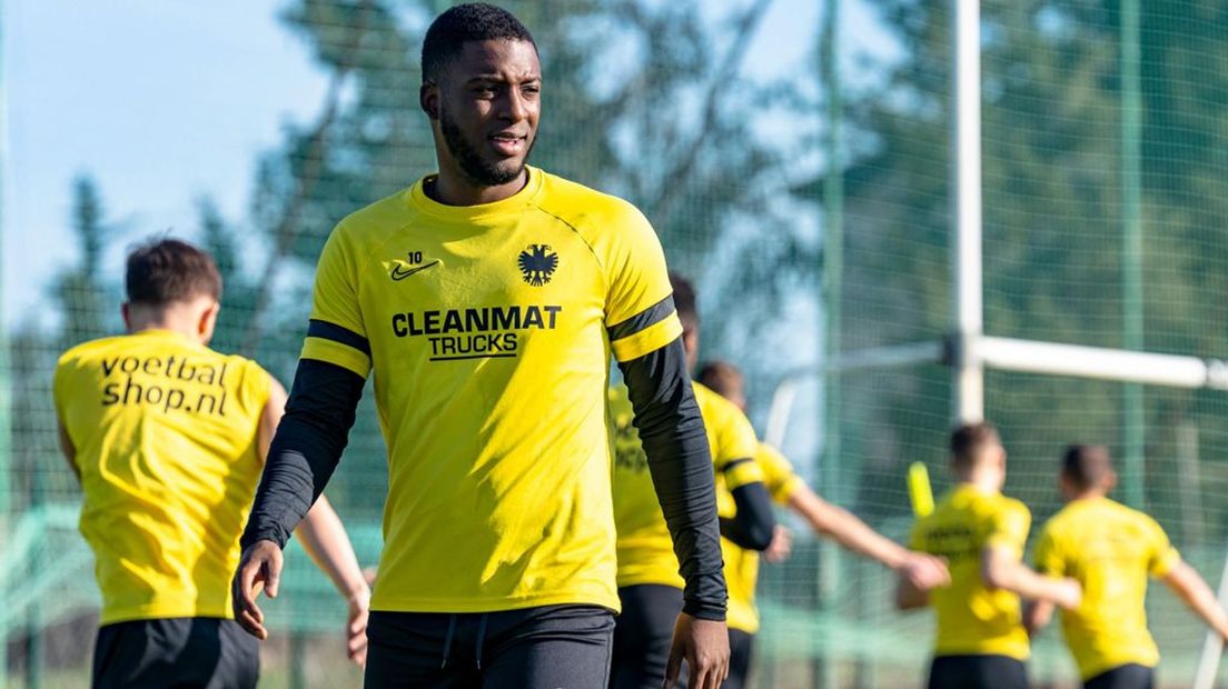 Vertrekt Bazoer nog deze maand naar PSV?