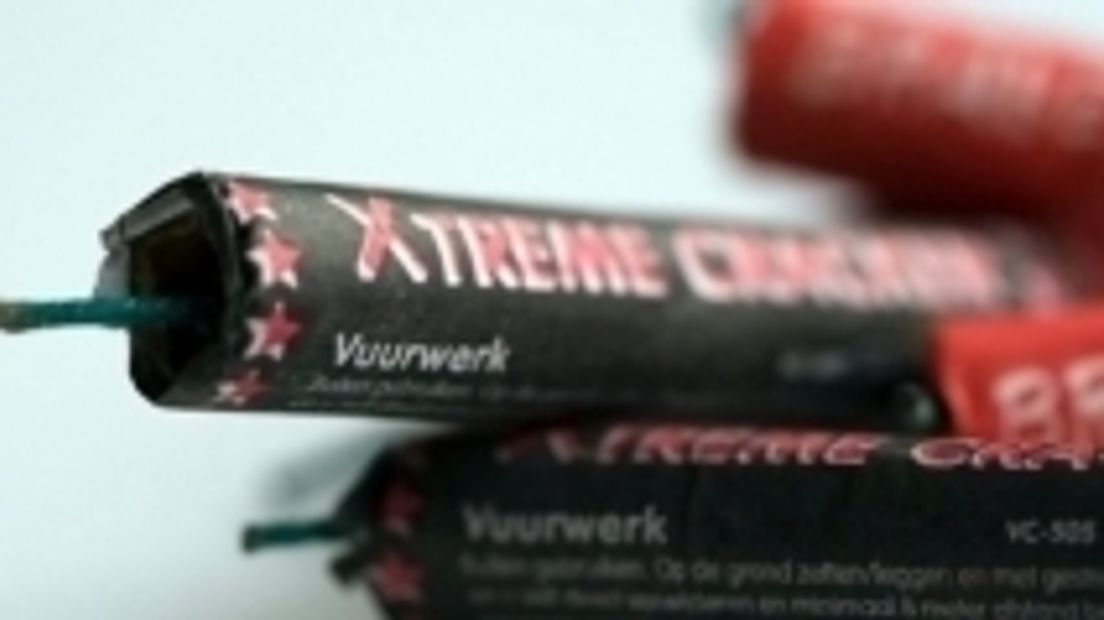 Kilo illegaal vuurwerk gevonden in Zoutelande, jongen krijgt werkstraf