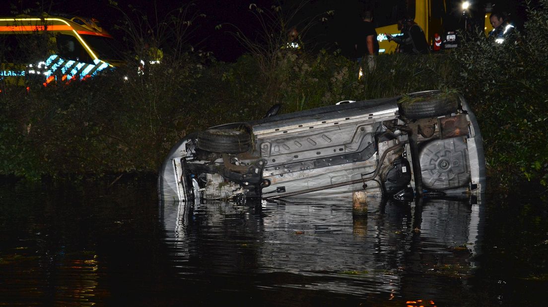 Auto te water in Giethoorn