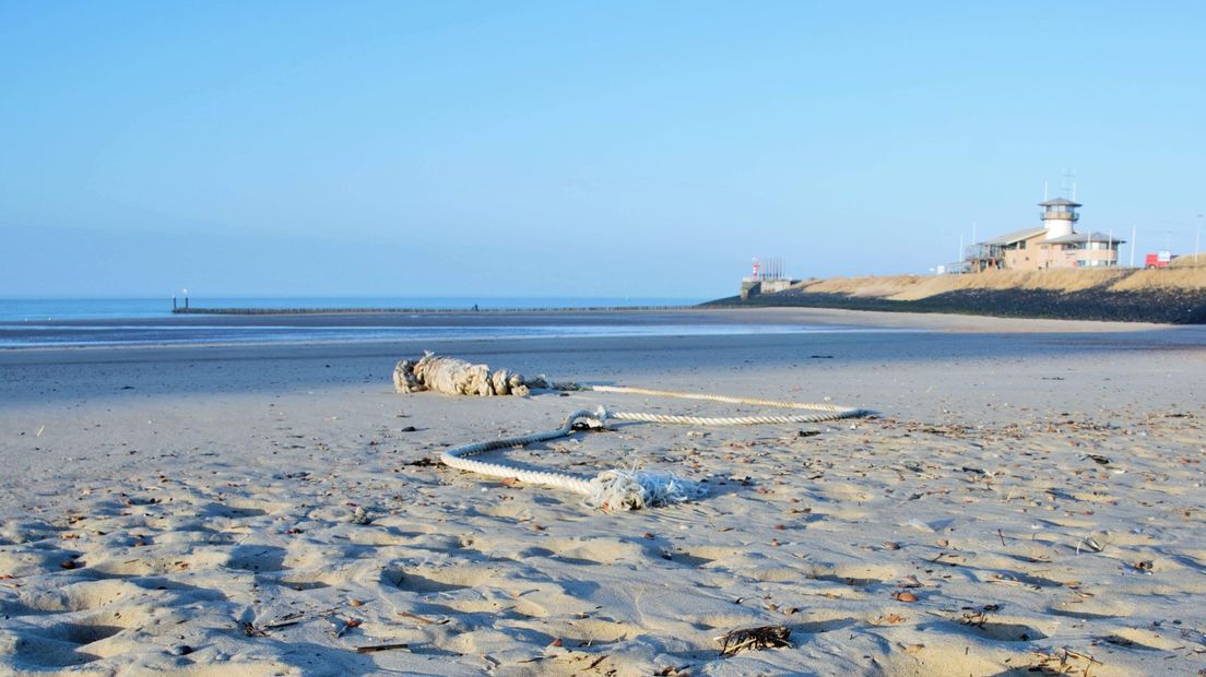 Het badstrand van Vlissingen in de ochtendgloren
