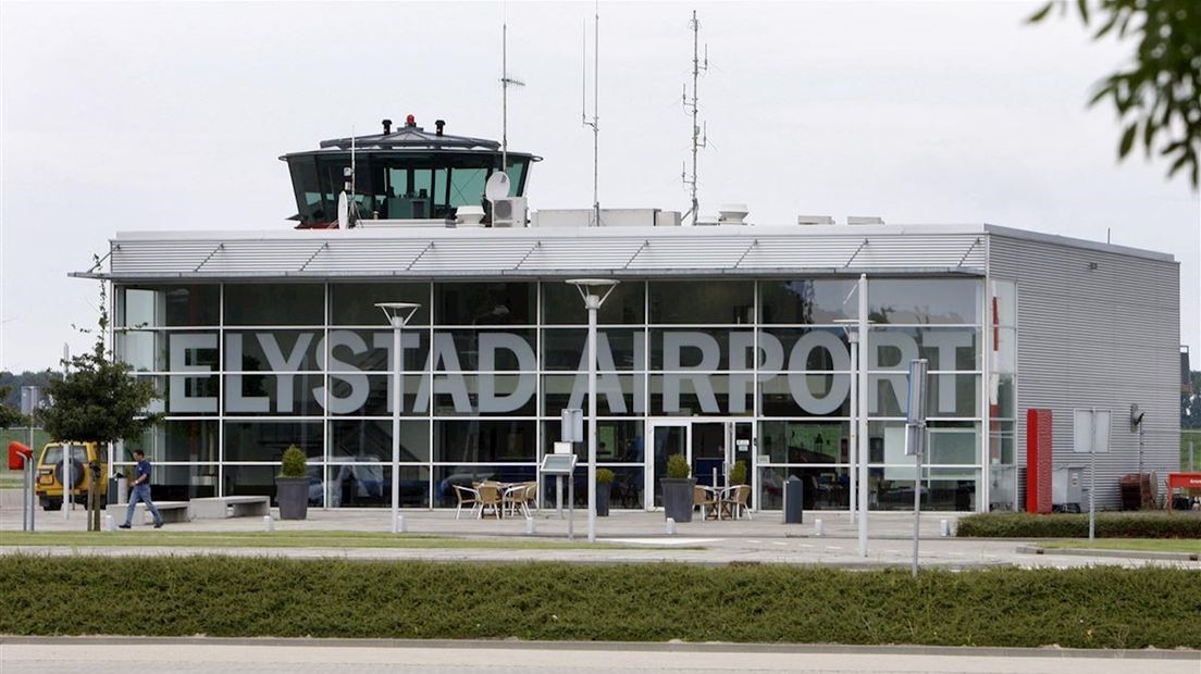 Wethouder Steenwijkerland houdt slag om de arm over wachtruimtes Lelystad Airport