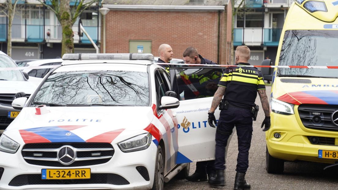 In Zutphen is een persoon aangehouden na een mogelijk steekincident.