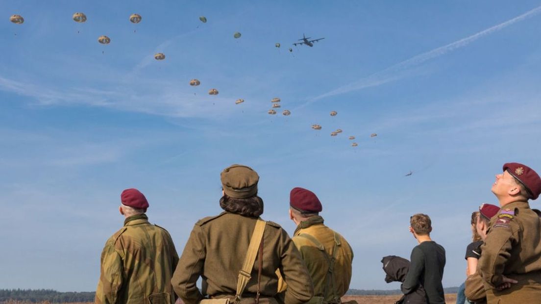 Luchtlandingen op de Ginkelse Heide.