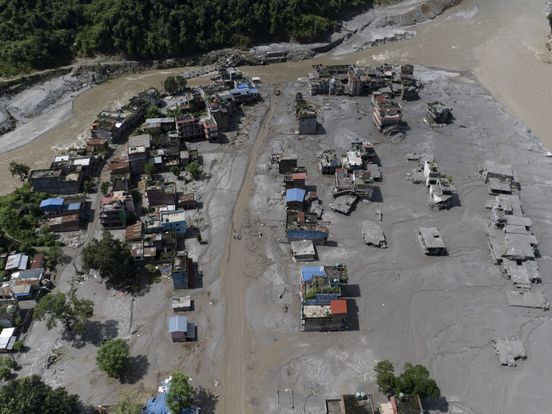 Hulp aan Drentse stichting Nepal komt op gang: 'Ik ben overweldigd'