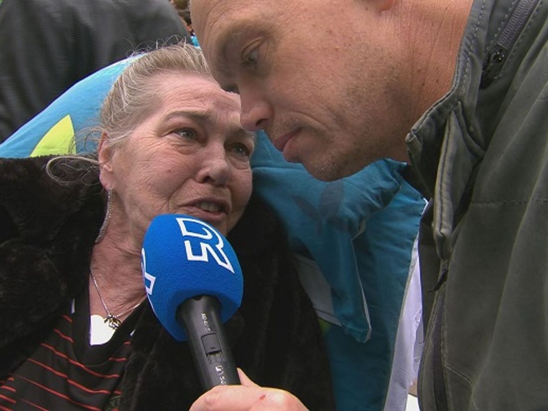 Frank Stout in gesprek met Yvonne uit Den Haag.