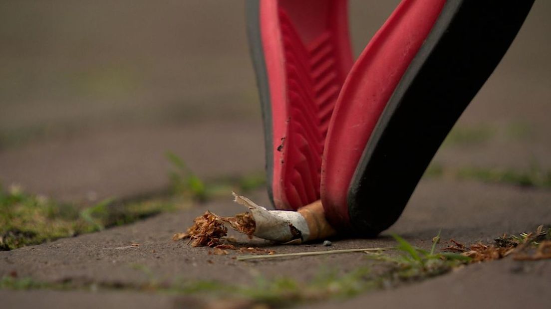 Tijdens Plastic Peukmeuk worden peuken opgeraapt.