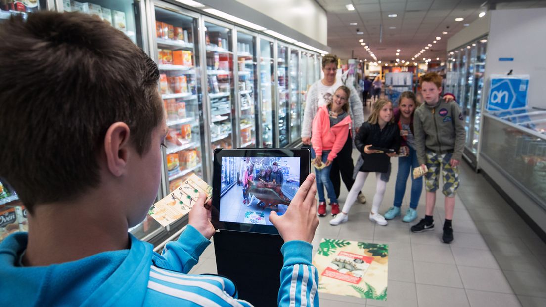 Kinderen maken kennis met de nieuwe 3D-actie van Albert Heijn