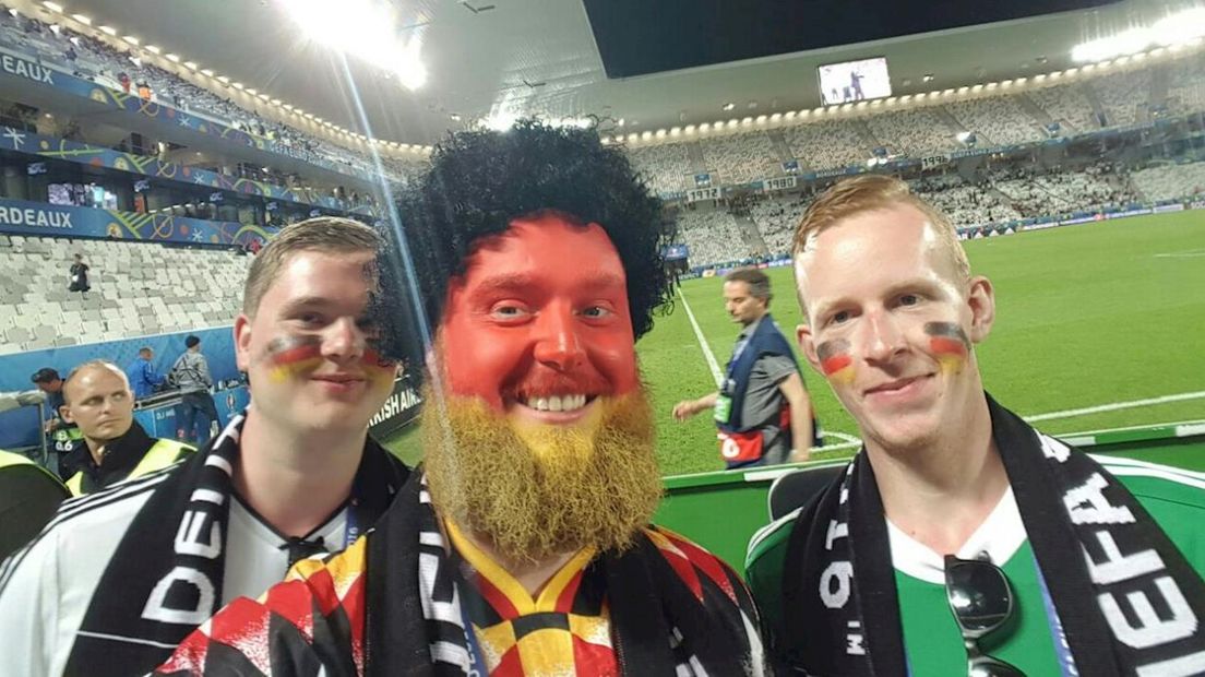 Killian Kuipers met zijn vrienden bij de wedstrijd Duitsland-Italië