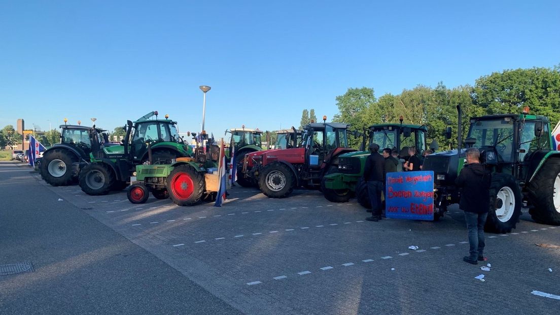 Boeren verzamelen zich in Lemmer