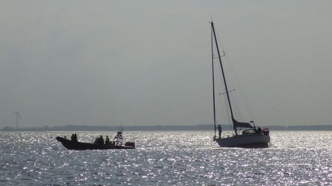 Zeiljacht vast op de Westerschelde
