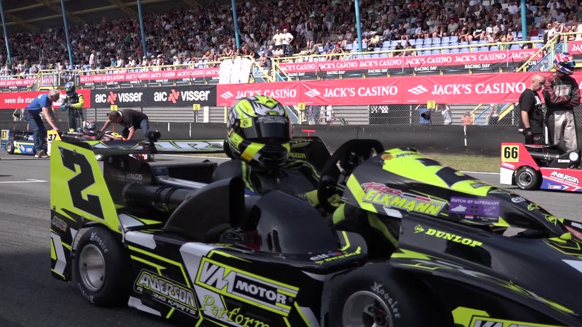 Brullende motoren en racespektakel tijdens Racing Day in Assen