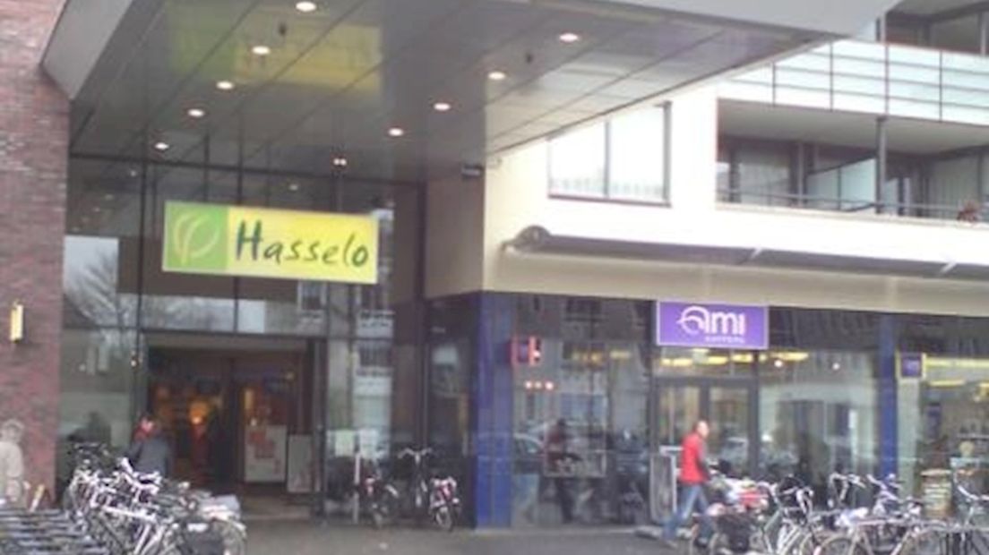 Paniek in winkelcentrum Hasselo