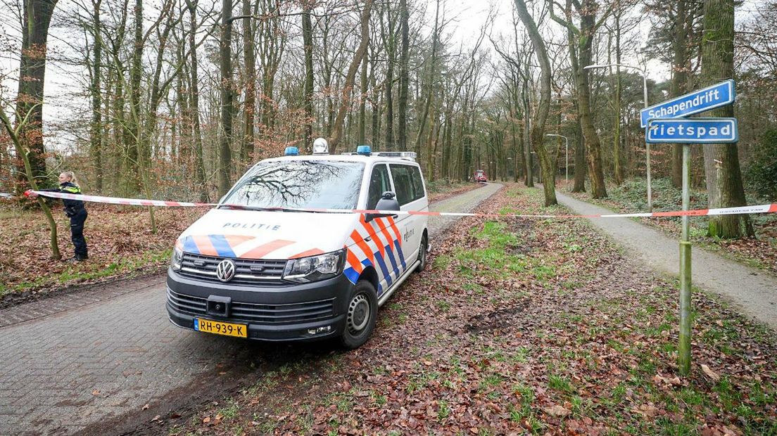 De politie sluit het gebied af