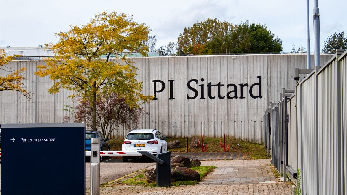 Rechter fluit gevangenis Sittard hard terug: cipier krijgt 79.000 euro na fout bij re-integratie