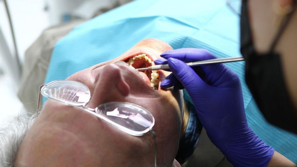 Steeds meer Groningers zitten zonder tandarts: ‘Er dreigt een mondzorginfarct’