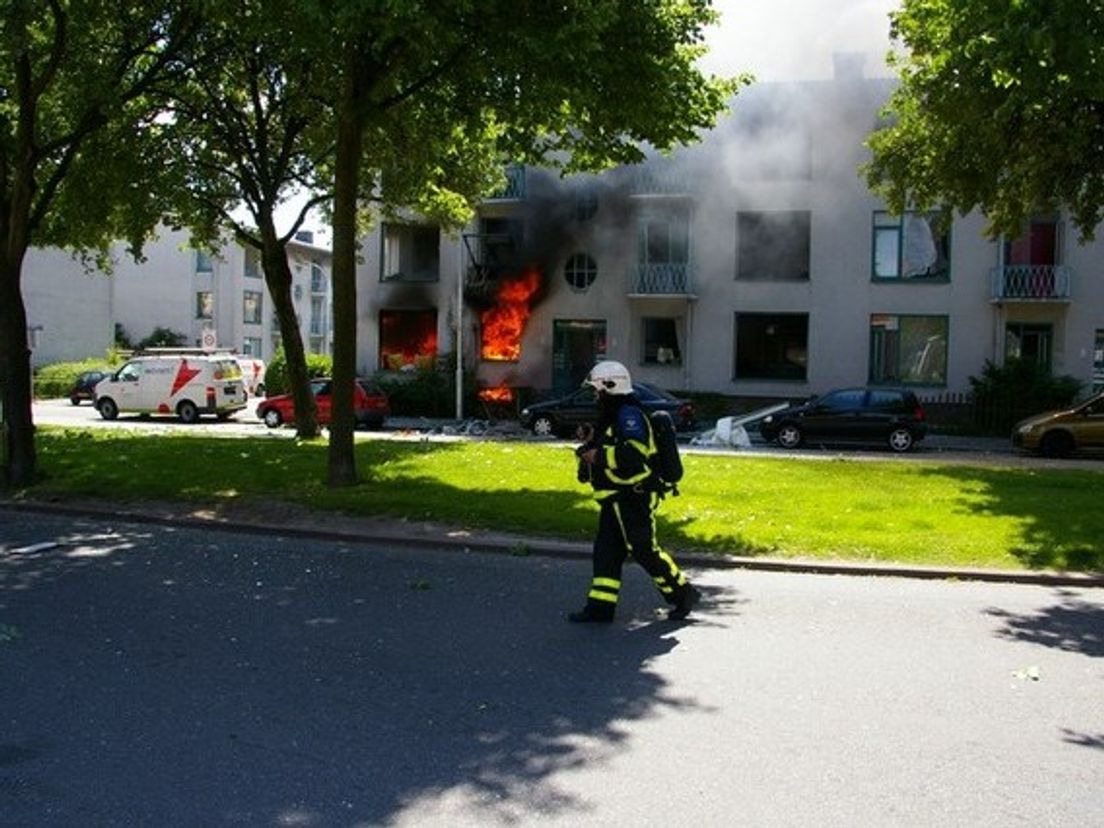 explosieenbrandjulianaweg16-6-101.cropresize.tmp.jpg