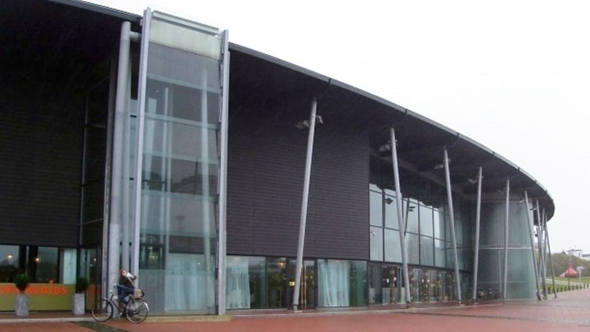 Man slaat vrouw die hard lacht in CineCity - Omroep Zeeland