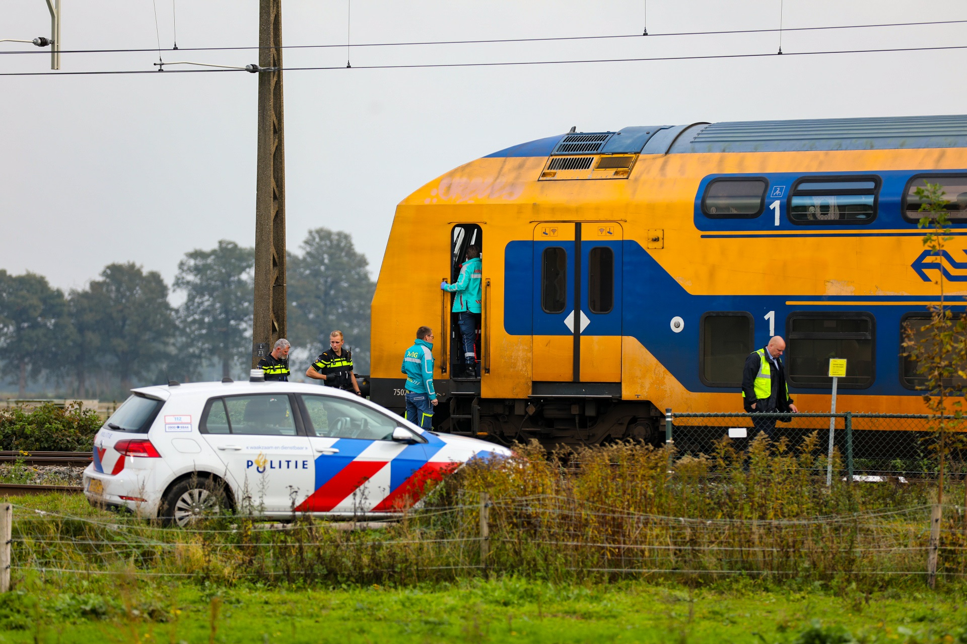 Trein Van Apeldoorn Naar Deventer Staat Stil Vanwege Ongeluk - RTV Oost