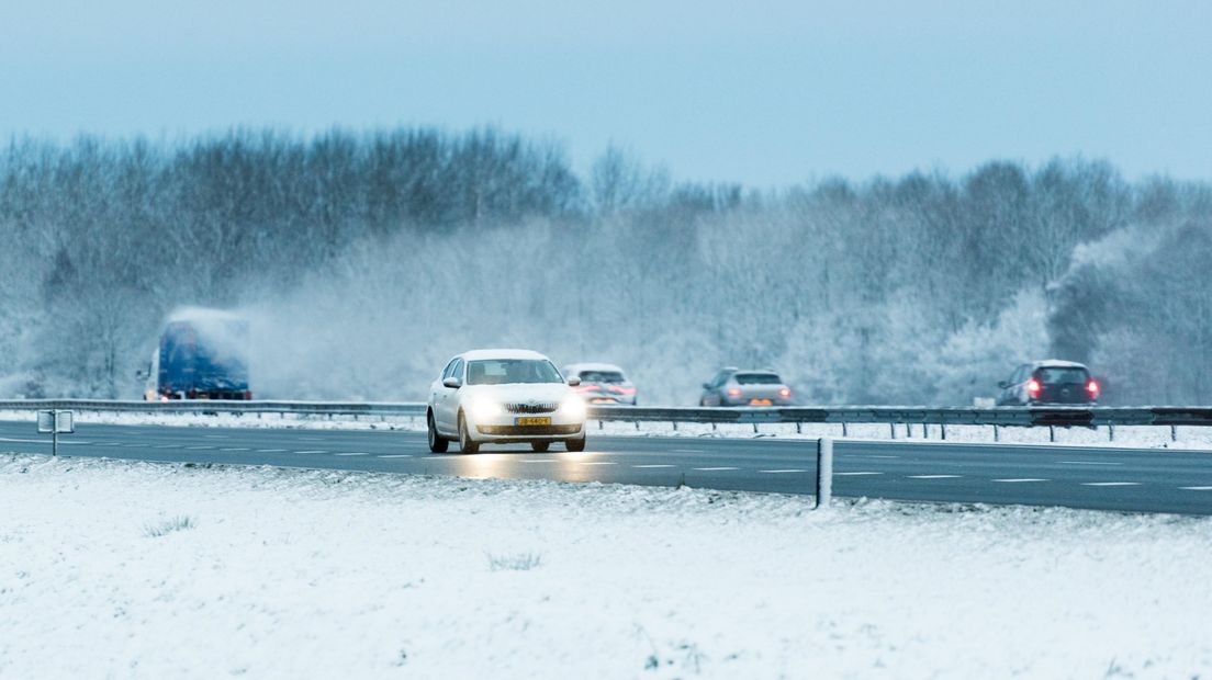 Verkeer ondervindt last van sneeuw