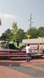 TT-kermis in aanbouw