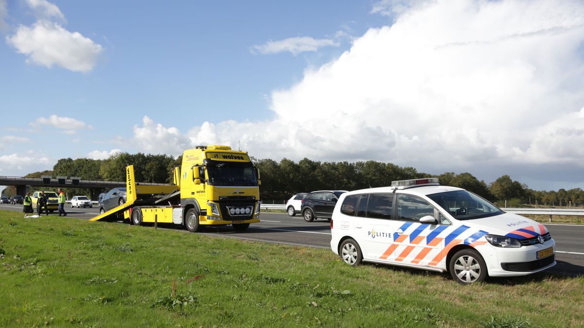 112 nieuws: Hond aangereden op de A1 | Gewonde bij ongeluk Colmschate