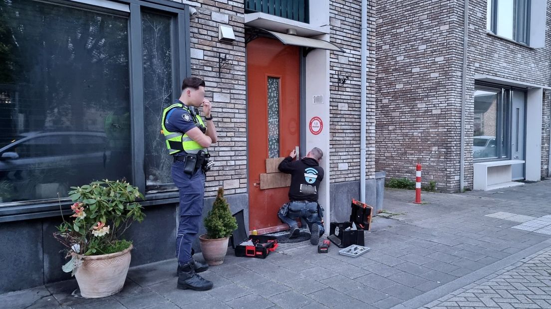 Een woning aan de Liendertseweg wordt gesloten omdat er een explosief afging.
