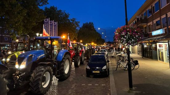 Boerenprotest in Apeldoorn • aanhouding bij vechtpartij