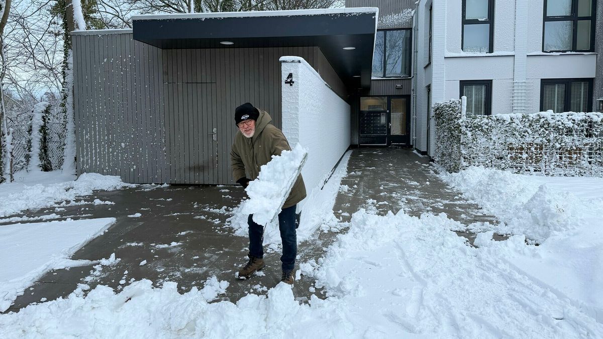 Van samen scheppen naar schouders ophalen: waarom maken we onze stoep niet meer sneeuwvrij?