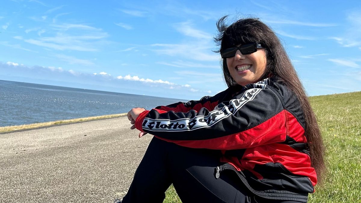 Waarom voelen we empathie voor de een en niet voor de ander? Tina onderzoekt het