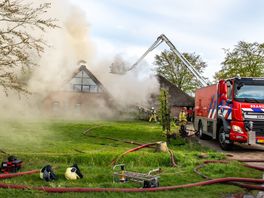 112-nieuws: Friese brandweer naar grote brand in Vledderveen | Persoon gewond bij autobrand in Sneek