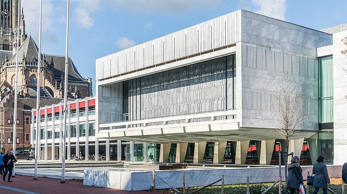 Zelfs het stadhuis in Arnhem bezorgt mensen met een beperking hoofdbrekens.