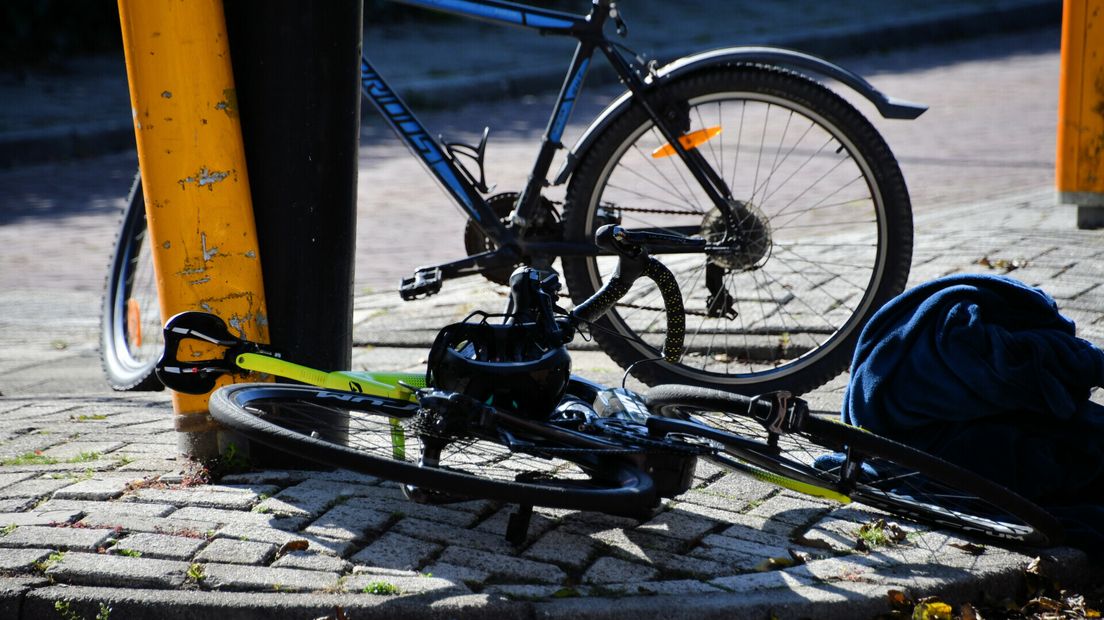 Wielrenner gewond bij aanrijding Rilland