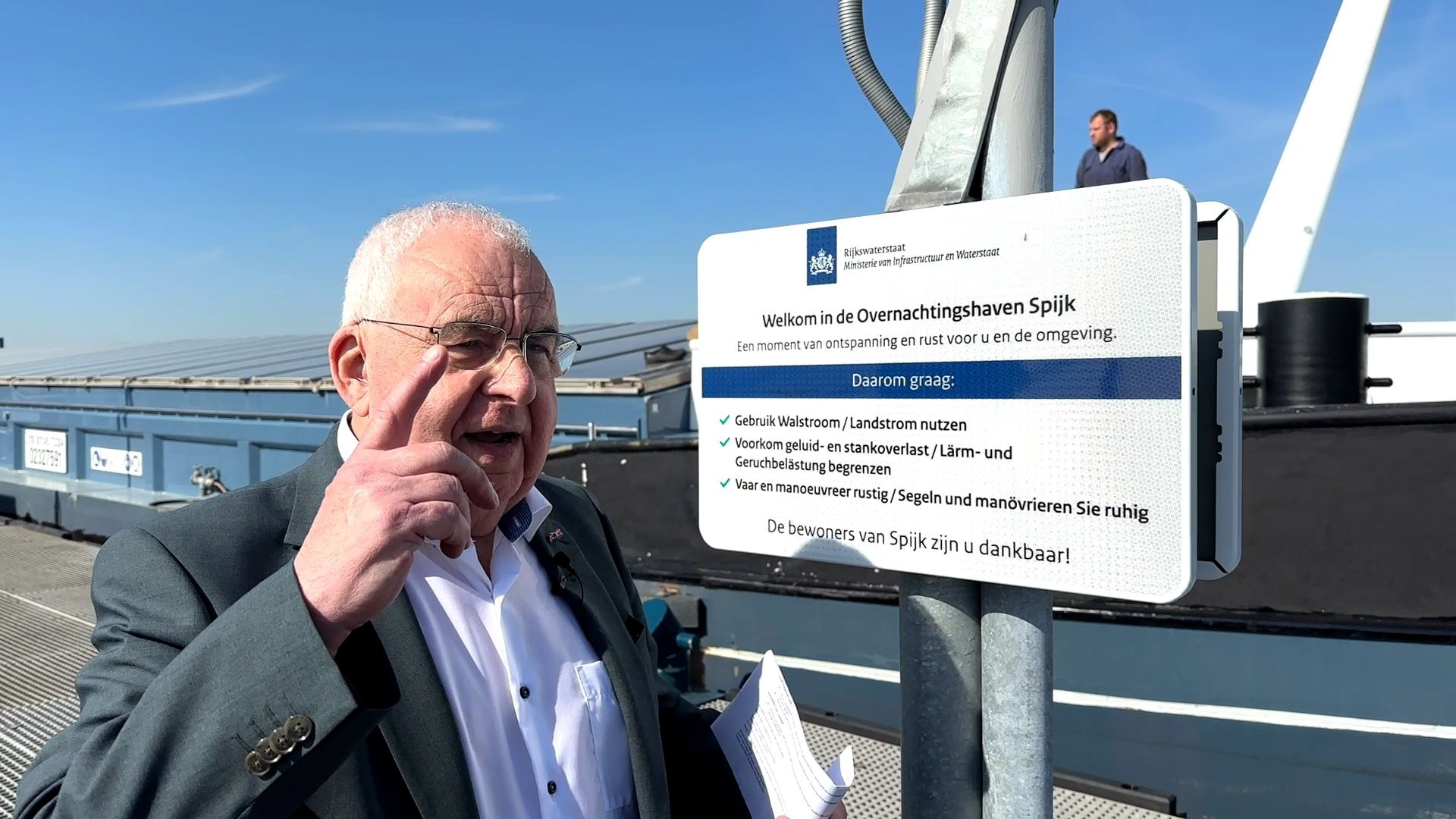 De walstroom is gratis, waarom ronken dieselmotoren door in de haven?