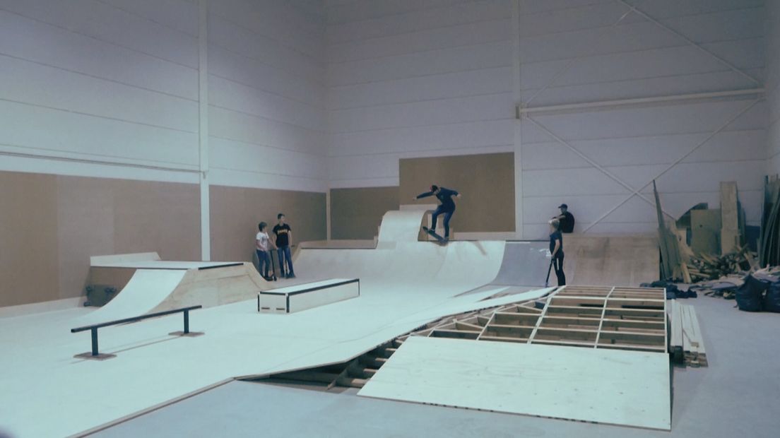 Het indoor skatepark in Zwolle opende vandaag haar deuren