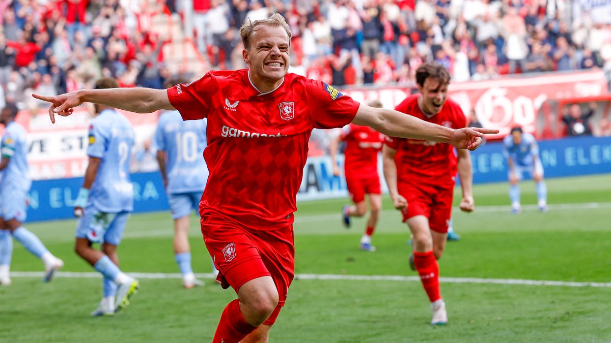 Ontlading in Enschede: FC Twente veegt de vloer aan met Sparta en klimt naar plek drie
