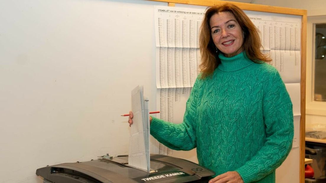 Fatima Beumee (58) stemt, net als vele anderen in Drenthe