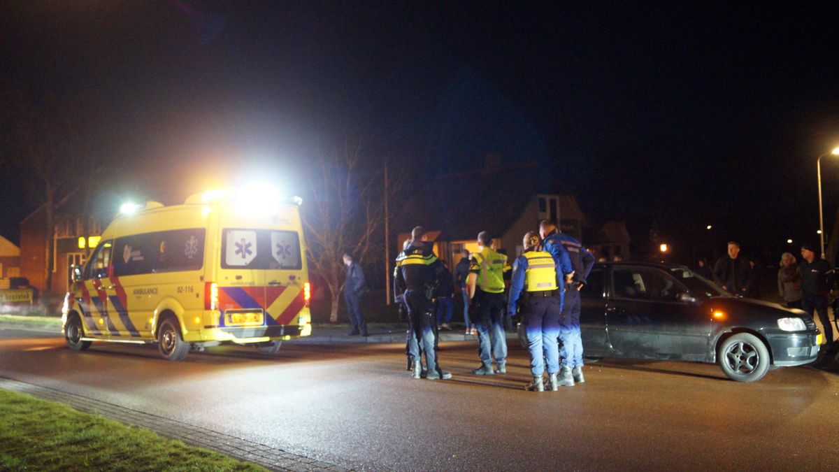Fietser gewond na aanrijding in Kollumerzwaag | Vrouw gewond na aanrijding bij tankstation in Gorred