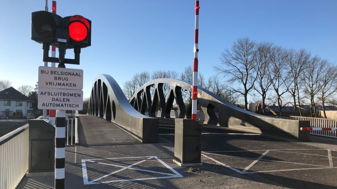 Eén van de slagbomen van de Tafelbrug weigert dienst