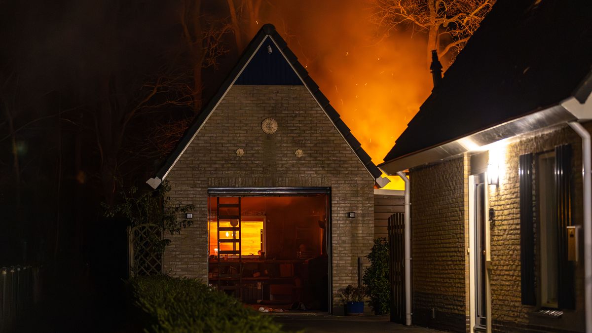 Brand in garage in Noordwolde