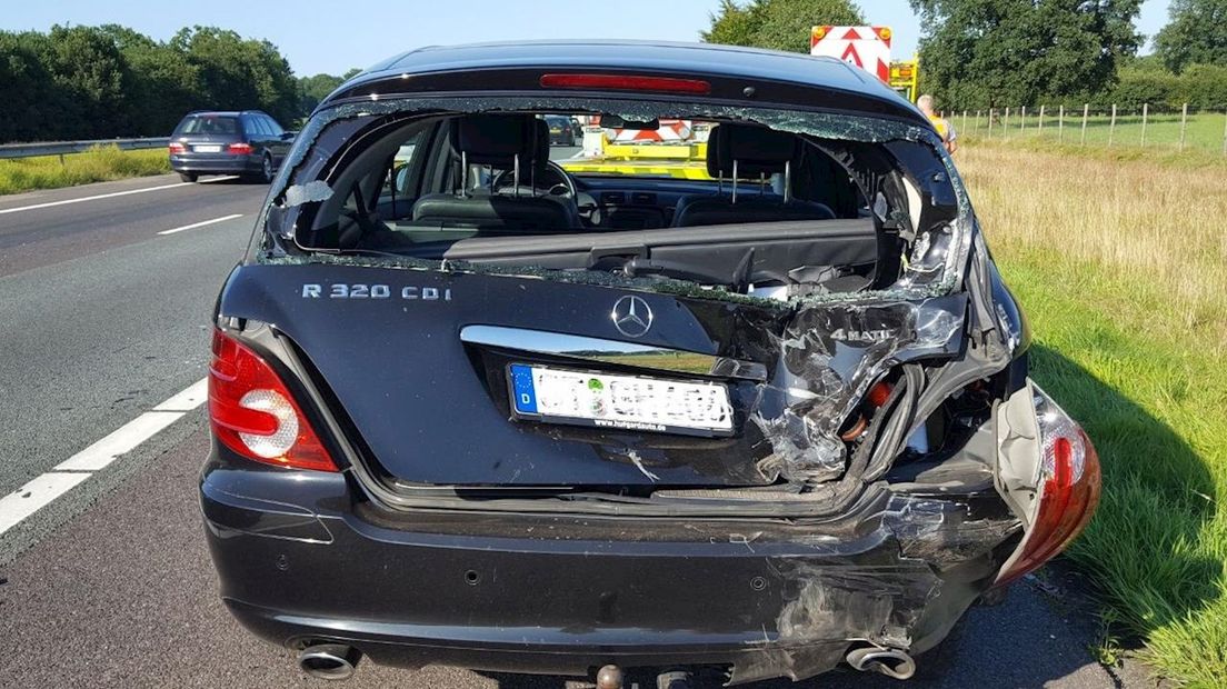 Kop-staartbotsing op A1 bij Holten